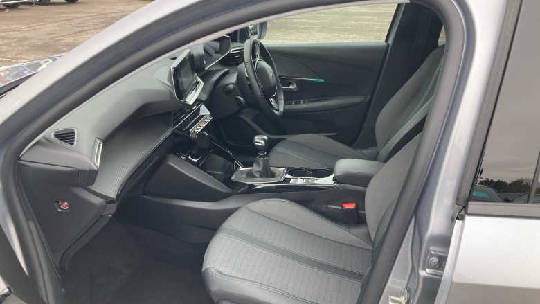 Peugeot 208 1.2 PureTech 100 Allure Premium + 5dr Petrol Hatchback